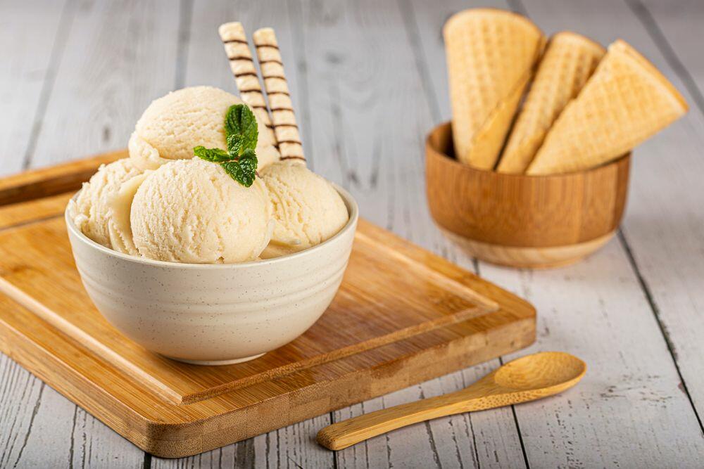 Sladoled od vanile se može napraviti na dva načina.