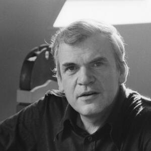 Ni Češku ni Pariz nisu voleli kao jedno drugo: Kako je Milan Kundera bacio 3.000 knjiga zbog jednog sna svoje supruge