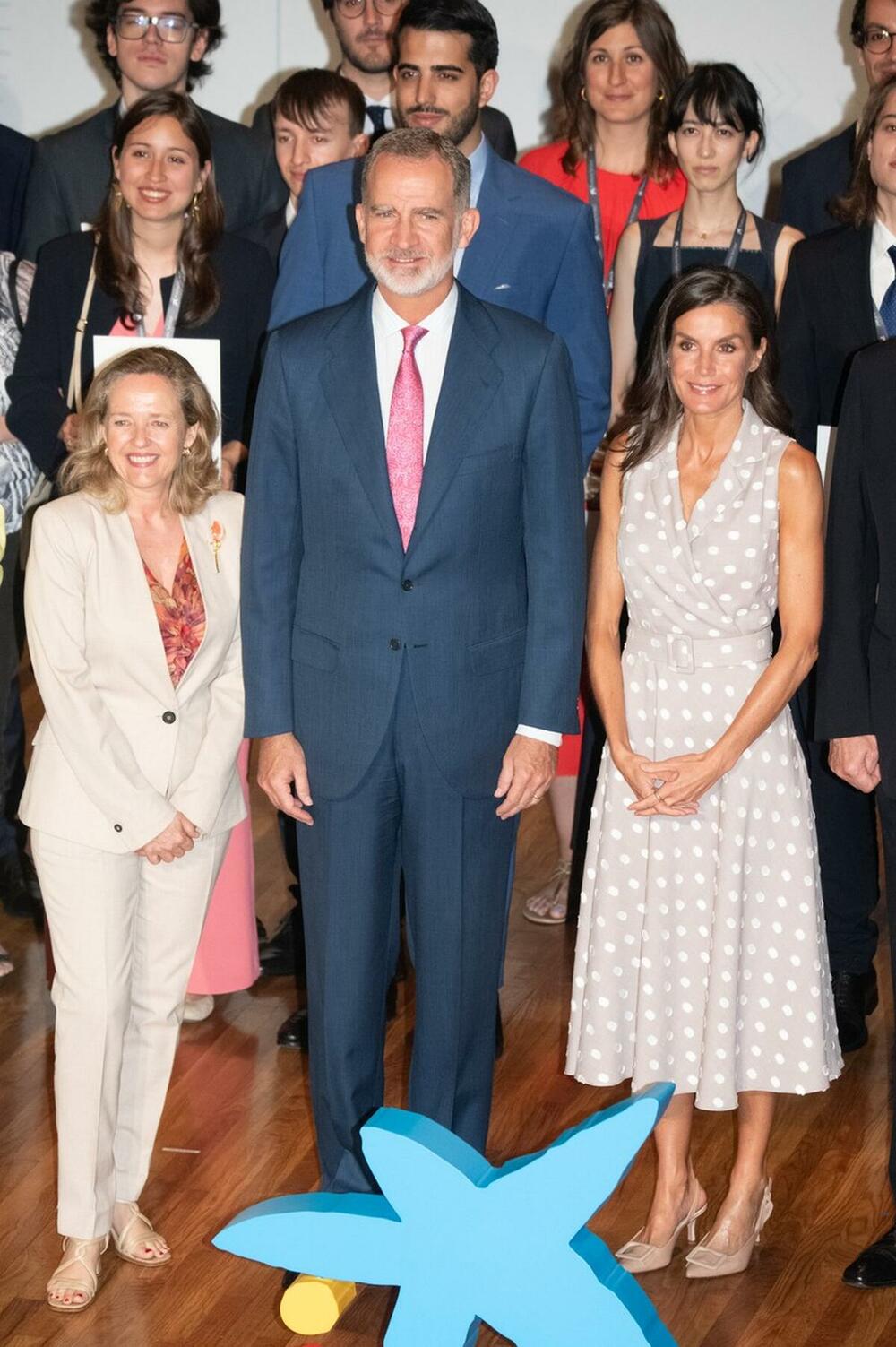Španska kraljica Leticija u omiljenoj polka haljini oduševila Madrid 