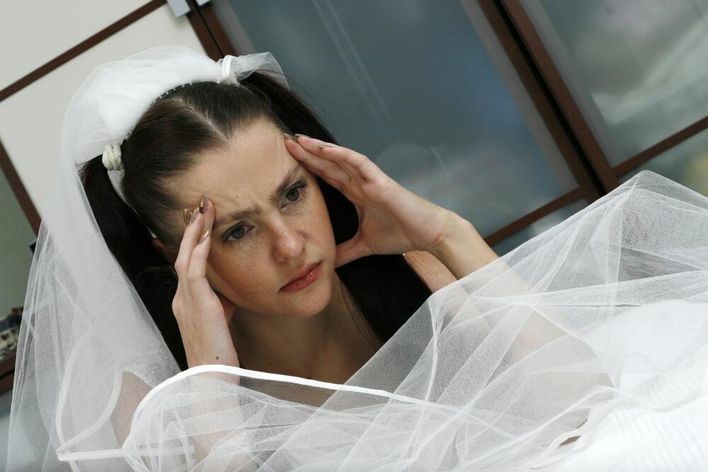 Šokirana mlada podelila neobičnu ispovest o tome šta će svekrva nositi na njenom venčanju
