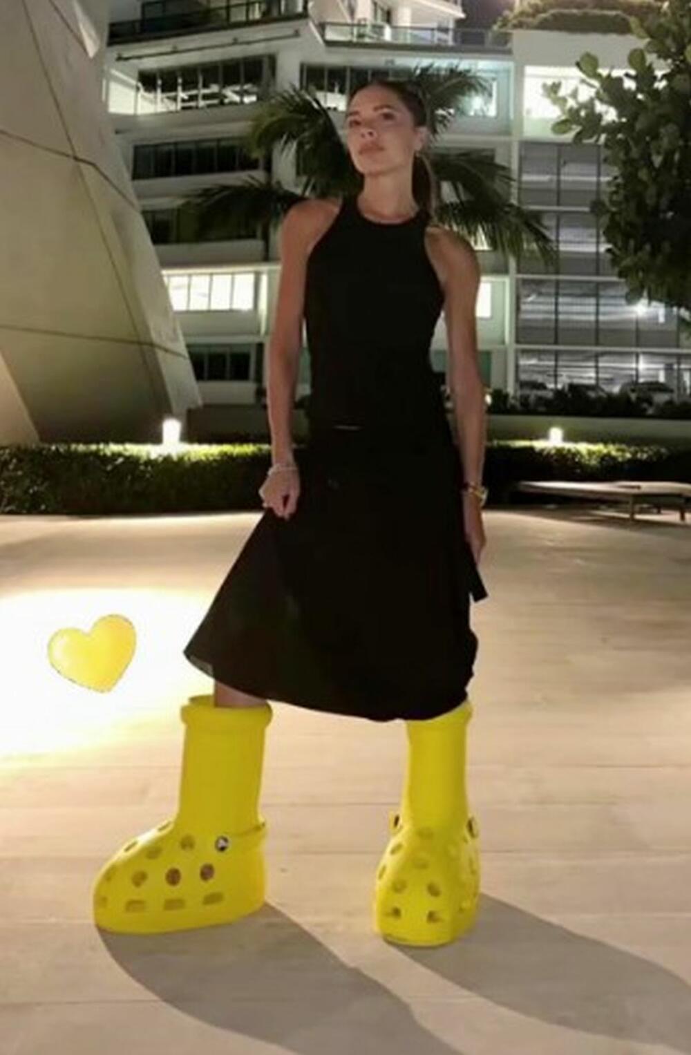 Žute kroks čizme Viktorije Bekam