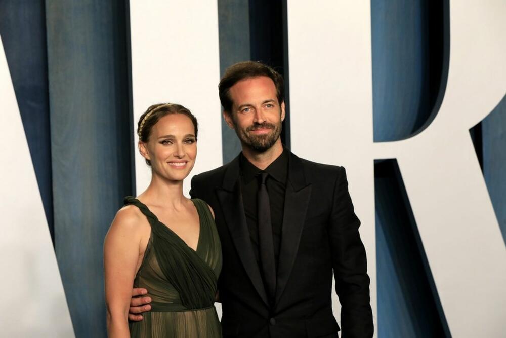 Natali Portman i Bendžamin Milipid na žurki magazina Vanity Fair posle dodele Oskara 2022. godine