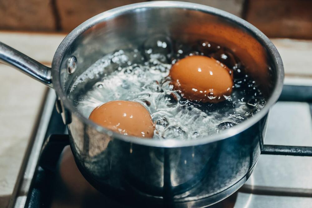 vodu u kojoj su se skuvala jaja možete upotrebiti na efikasan i praktičan način kod kuće
