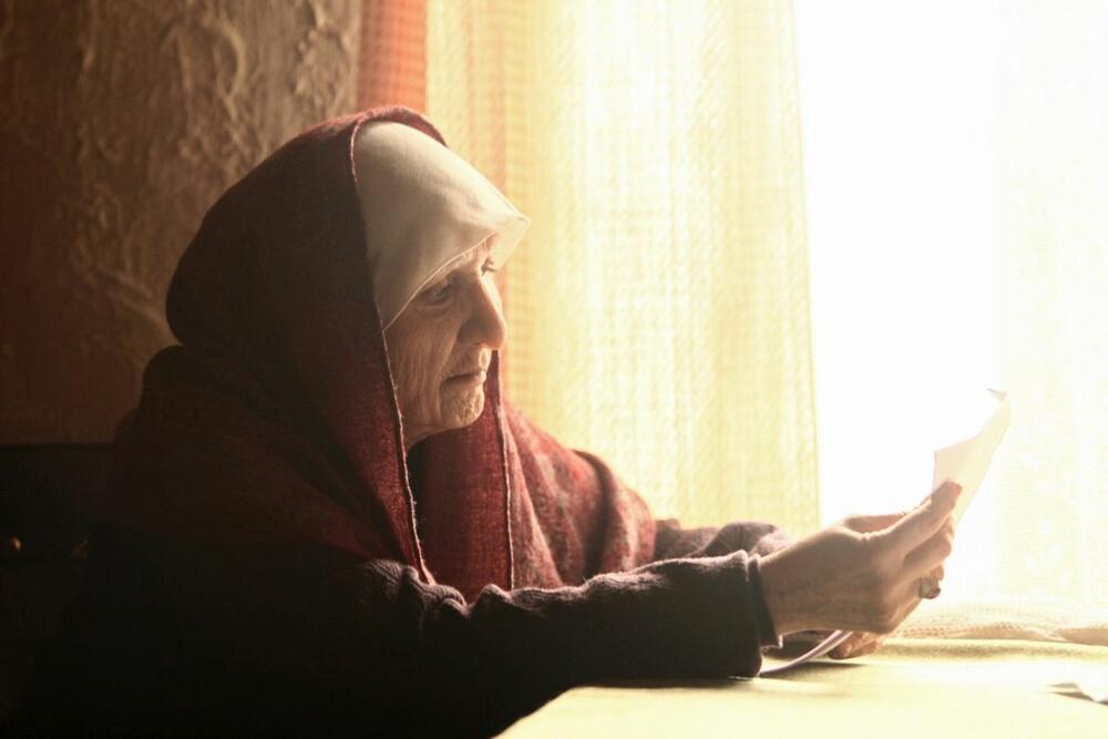 elena jakovljeva odglumila je baba vangu u seriji posvećenoj bugarskoj proročici