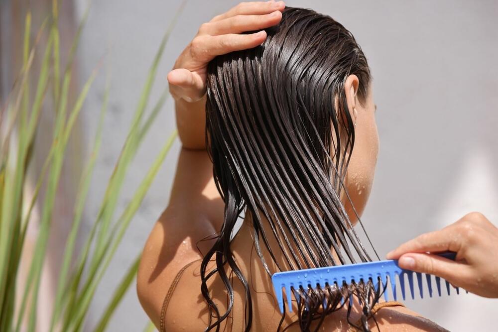 Pranje kose je dosadna obaveza koju mnogi ne vole 