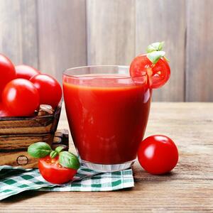 Stari domaći recept za mleveni paradajz: Neizostavan je deo mnogih specijaliteta iz kuhinje, a sprema ULTRALAKO