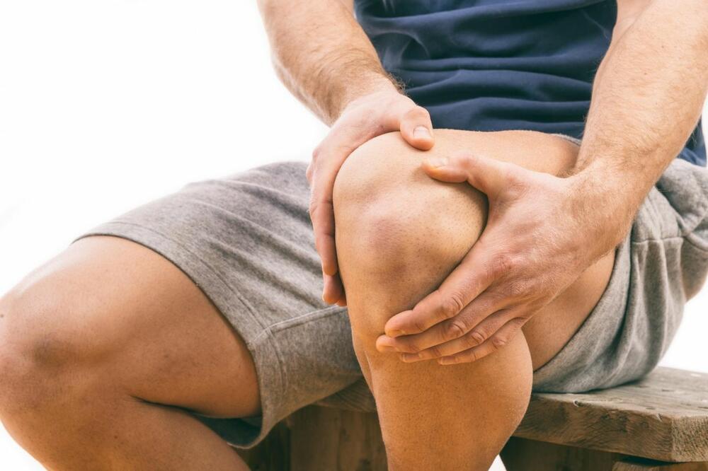 Bolovi kolenima ponekad se javljaju zbog slabih kostiju