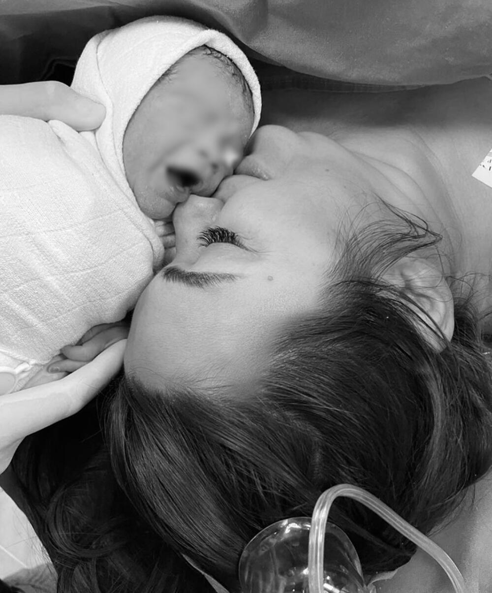 Prva fotografija Tamare Milutinović i njene bebe iz porodilišta 