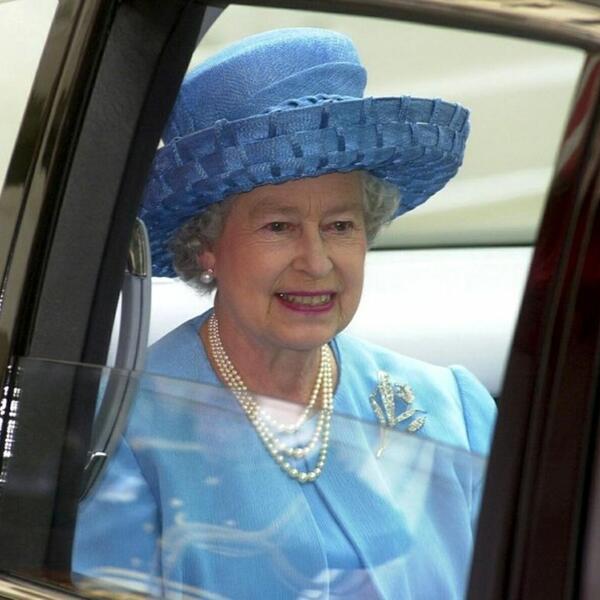 Šta je kraljica Elizabeta doručkovala, ručala i večerala? RUTINA ISHRANE uz koju je održavala vitalnost i s 96 godina