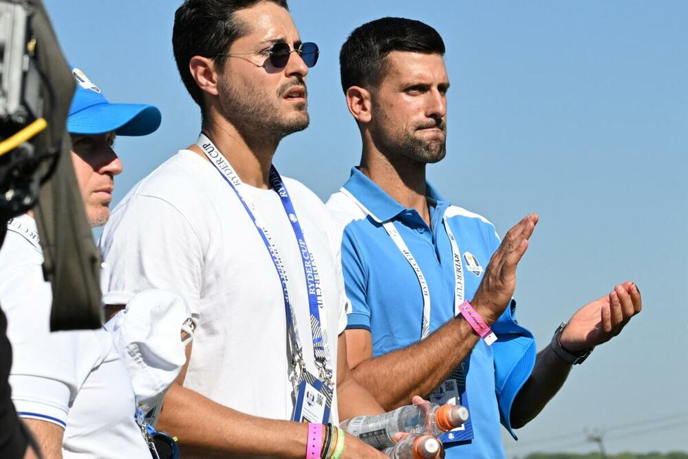 Marko i Novak uživaju u turniru u golfu 
