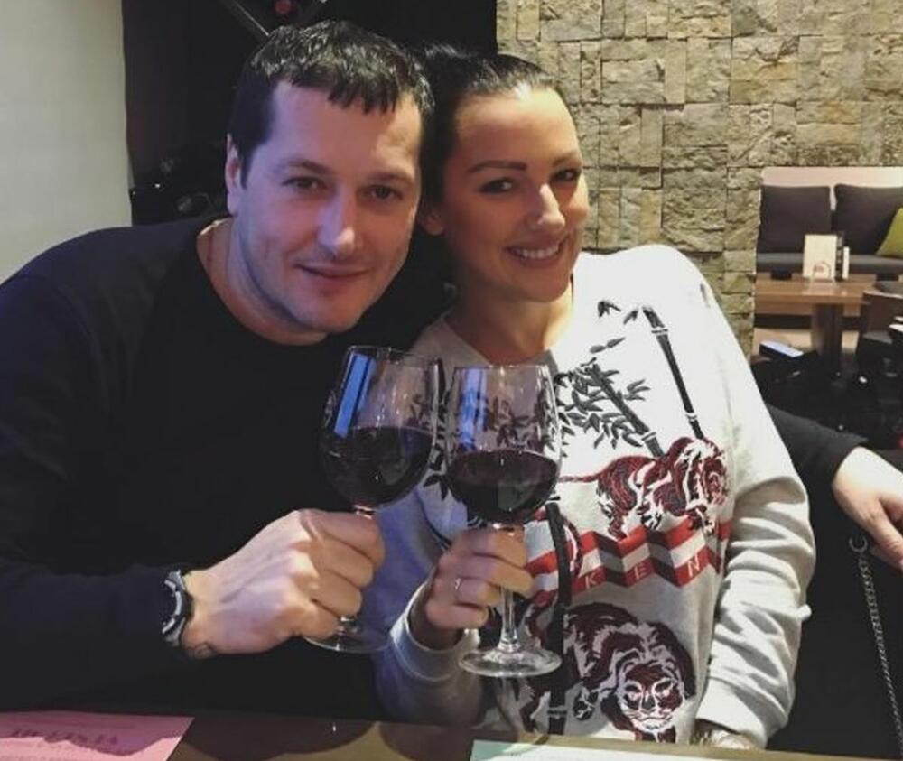 Aleksandra Prijović i Aco Pejović zajedno su, nekoliko godina pre nego što su okumili, snimili pesmu 'Litar vina, litar krvi'