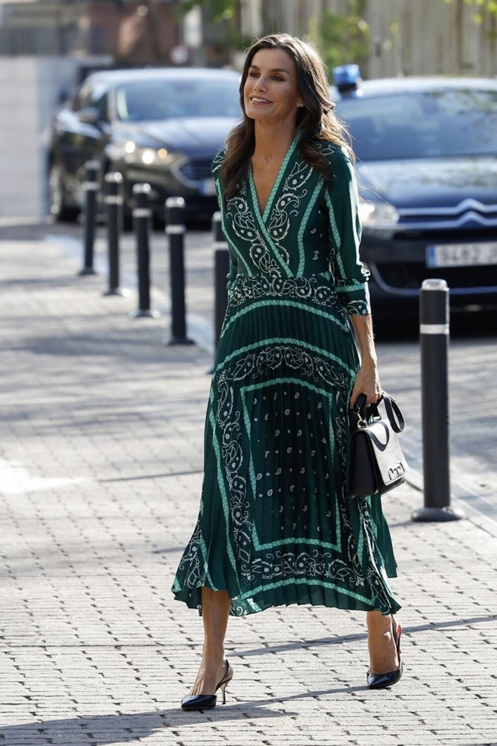 Zelena etno haljina modne kuće Sandro je omiljena u garderoberu kraljice Leticije