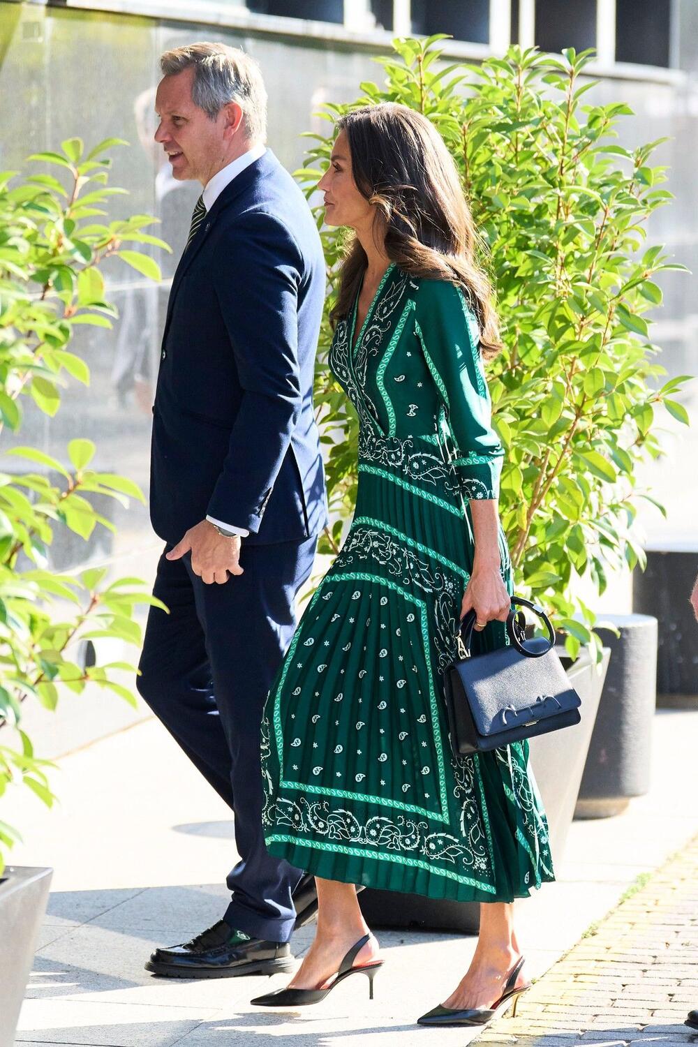 Zelena etno haljina modne kuće Sandro je omiljena kraljici Leticiji