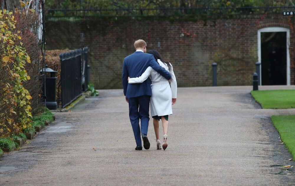 Princ Hari i Megan Markl prilikom objavljivanja da su vereni