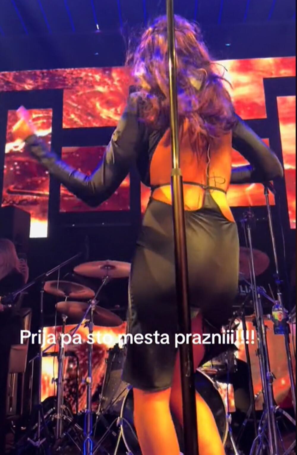 <p>Aleksandra Prijović je održala novi koncert u okviru svoje turneje "Od istoka do zapada", ovoga puta u Nemačkoj.</p>