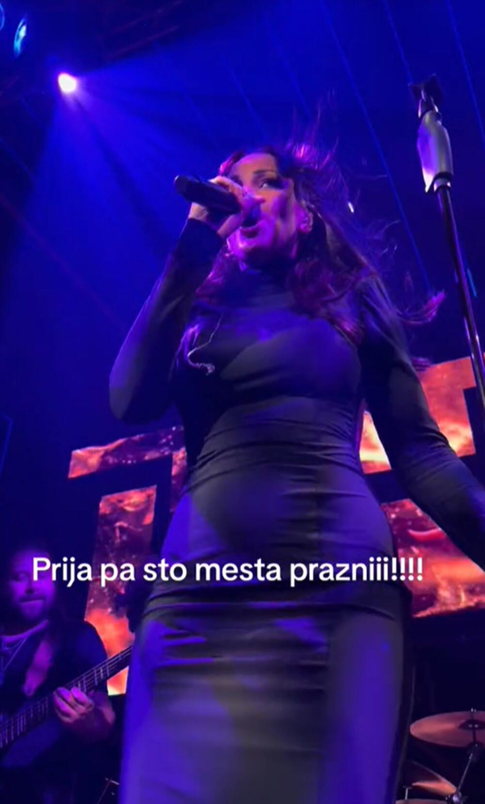 <p>Aleksandra Prijović je održala novi koncert u okviru svoje turneje "Od istoka do zapada", ovoga puta u Nemačkoj.</p>