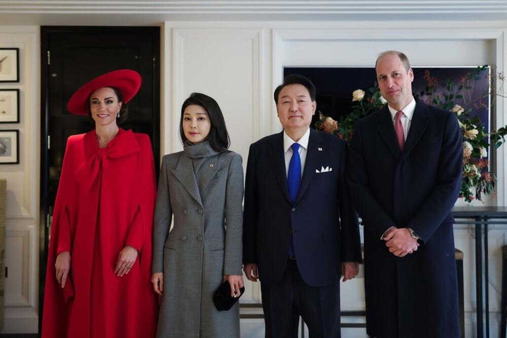 Princeza Kejt Midlton i princ Vilijam od Velsa prilikom susreta s predsednikom i prvom damom Južne Koreje