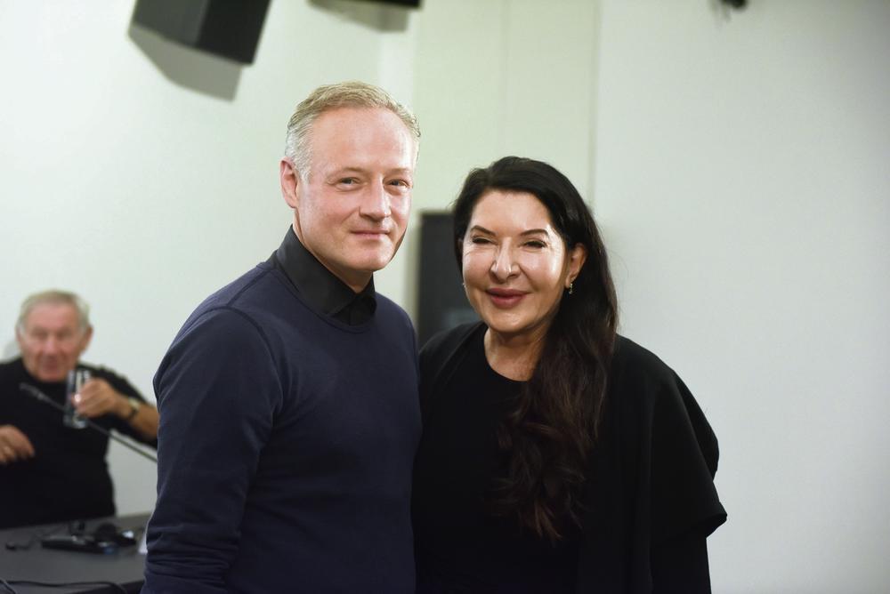 <p>Marina Abramović imala je neverovatne ljubavne priče, a već 7 godina je u vezi s ovim muškarcem.</p>