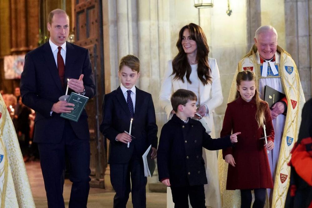 Princ Vilijam i Kejt Midlton sa decom Džordžom, Lujem i Šarlot