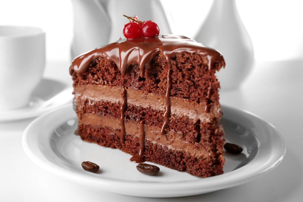 Čokoladni fil odlična je kombinacija sa čokoladnim korama za tortu