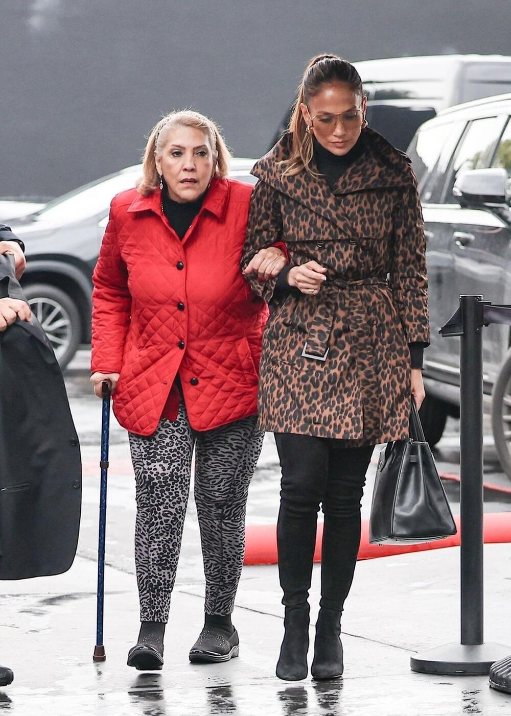 Dženifer Lopez i Gvadalupe Rodrigez nose animal print