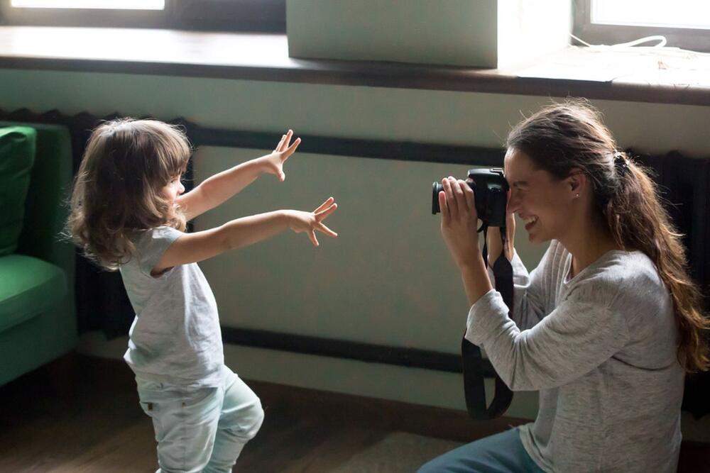 Fotografisanje dece s namerom da se fotografije objave na Instagramu nosi sa sobom mnoge zamke
