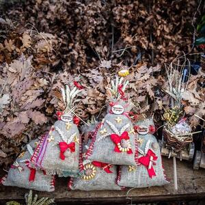 Uz badnjak je jedna biljka obavezna pred Božić! Na nju i ne obraćate pažnju, a u srpskom narodu je među najvažnijima