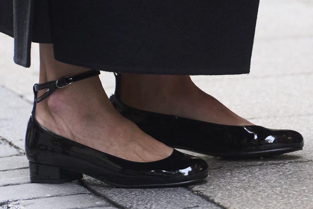 Lakovane cipele kraljice Leticije