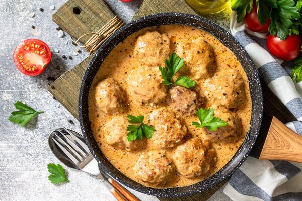 Ručak iz jedne šerpe, sve gotovo za pola sata: Preukusne bešamel ćufte zbog kojih će vas komšinca moliti za recept