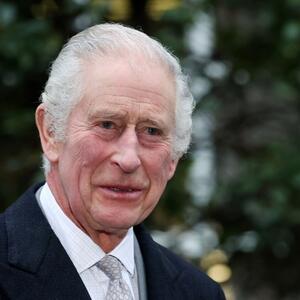 Britanski mediji kažu — OVO JE BIZARNO! Palata kralja Čarlsa okupirana, a razlog je jasan
