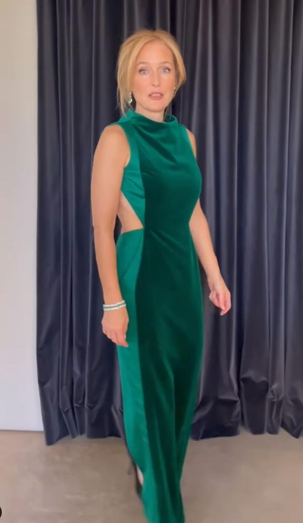 Džilijan Anderson na dodeli BAFTA nagrada u Valentino haljini
