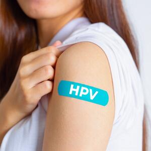 Ko može da se vakciniše i koliko traje zaštita? Postavili smo stručnjacima najčešća pitanja o vakcini protiv HPV virusa