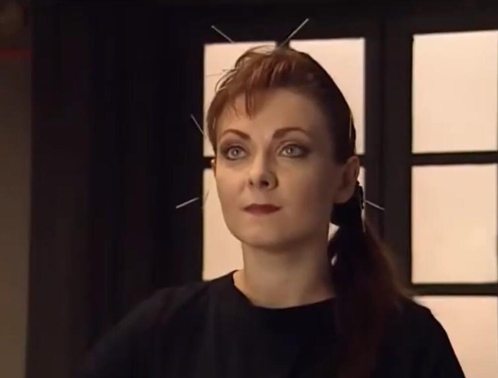 Vesna Trivalić kao Cakana u seriji 'Otvorena vrata'
