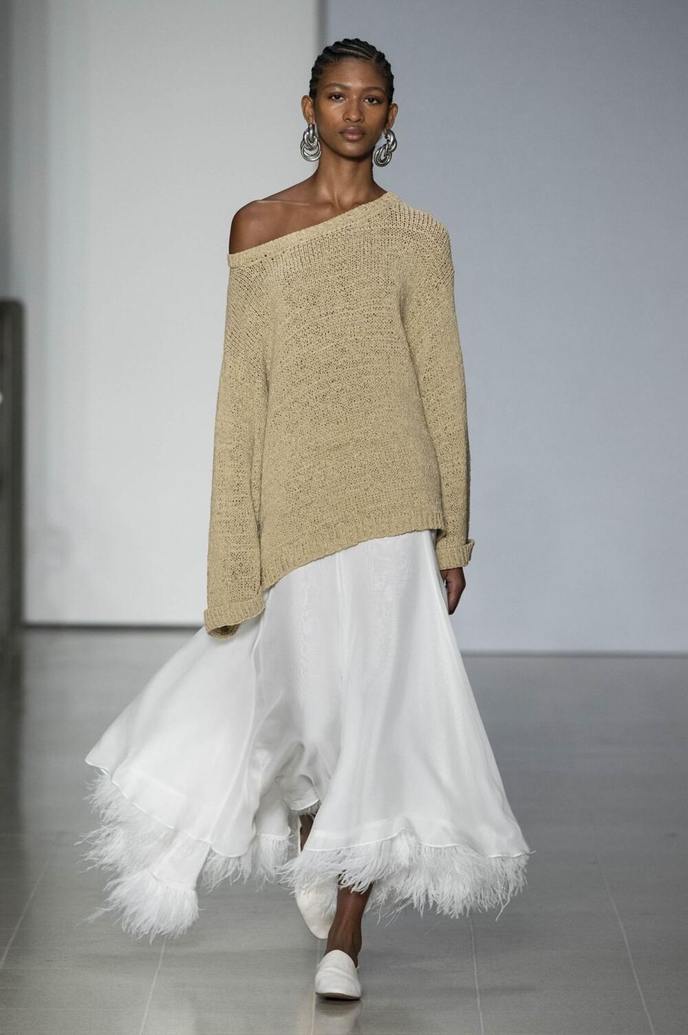 Stajling na reviji brenda TOVE