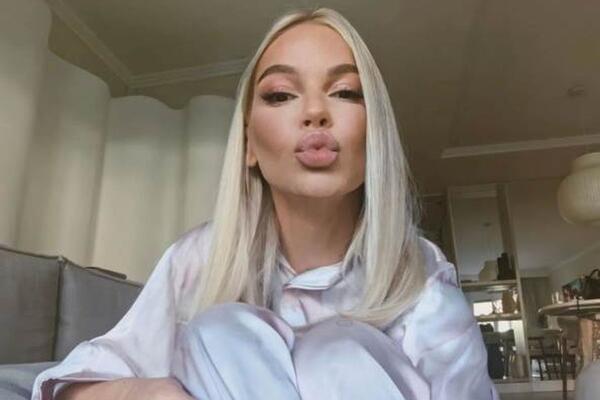 Kako frizurom podmladiti lice? Stilisti otkrivaju trikove + moderne frizure koje brišu godine i biće hit 2026.