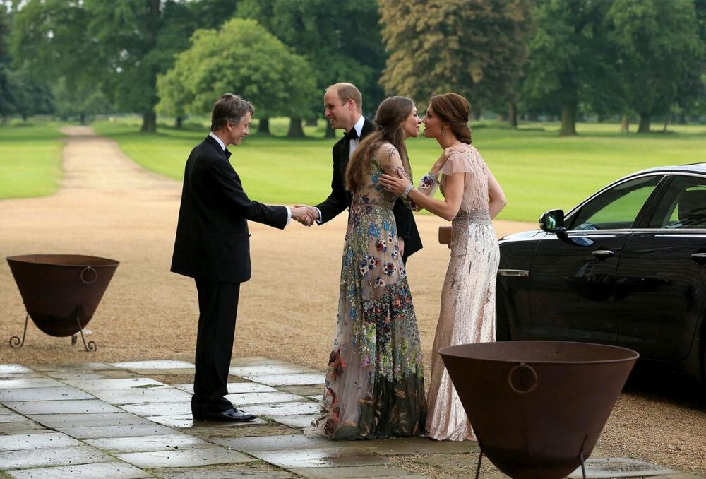 Princ Vilijam i Kejt Midlton s Rouz Hanberi i njenim mužem