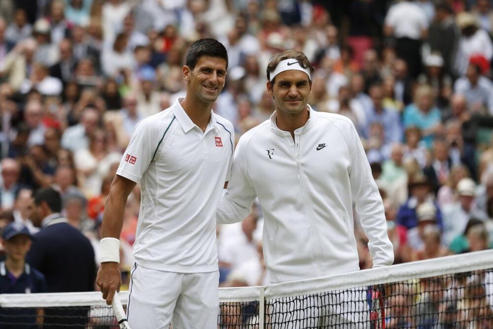Novak Đoković i Rožer Federer na Vimbldonu 2015. godine