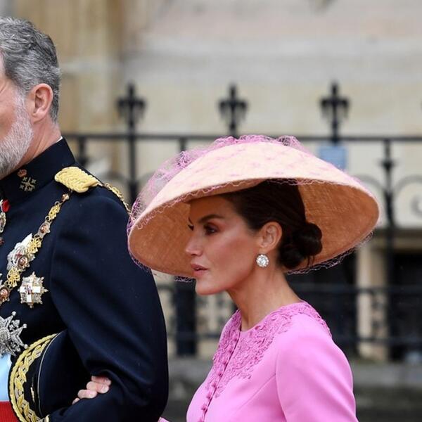 Među &bdquo;Felipeovim momcima&ldquo; &ndash; dvojica poznatih pevača! Objavljena knjiga o navodnoj biseksualnosti španskog kralja