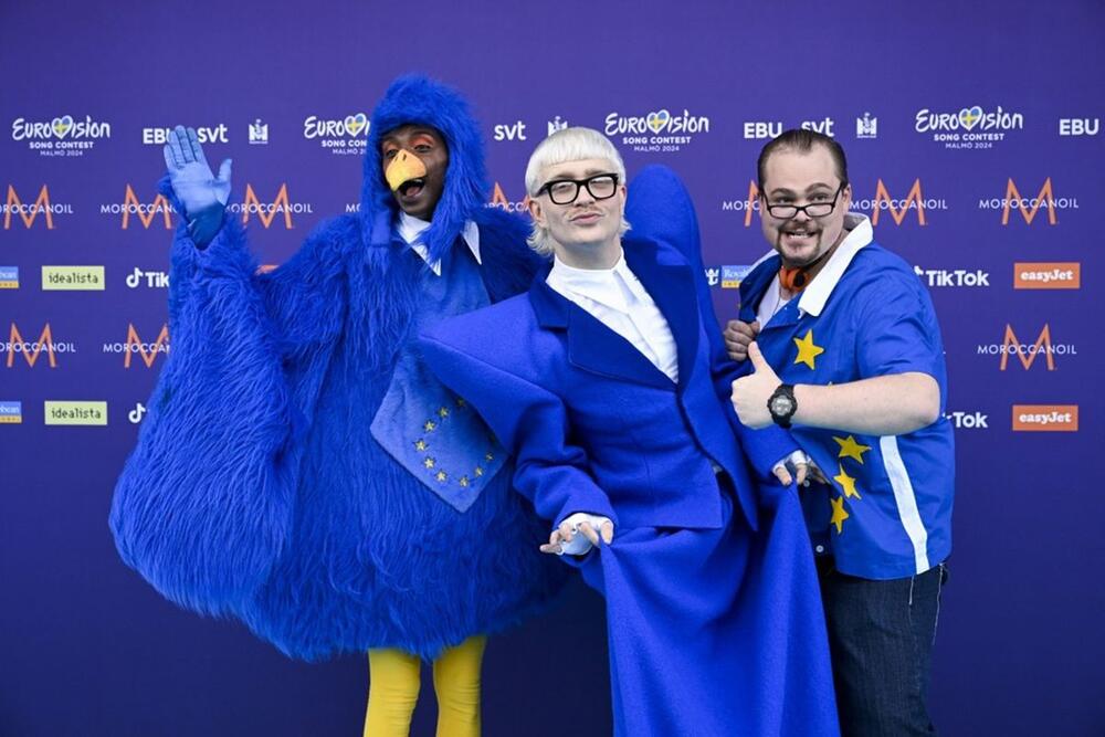 Jost Klajn sa svojim timom na Evroviziji
