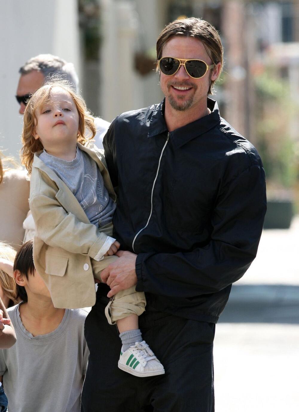 Bred Pit sa ćerkom Vivijen Džoli-Pit 2011. godine