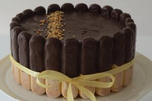 Čokoladna, kremasta i FRANCUSKA: Obožavana Šarlota torta po originalnom receptu legendarnog kuvara