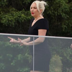 Fotografije njenog stomačića su preplavile internet: Lejdi Gaga se konačno oglasila povodom glasina da stiže BEJBI GAGA