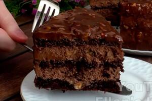 Spoj čokolade i lešnika daje čaroban ukus: Torta FERERO ROŠE je najkremastiji dezert za slatke letnje zalogaje