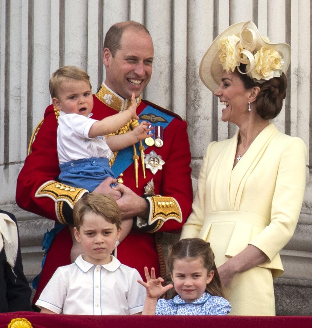 <p>Otkako je deo britanske kraljevske porodice, supruga princa Vilijama uvek učestvuje u tradicionalnoj ceremoniji kojom se zvanično obeležava rođendan monarha</p>