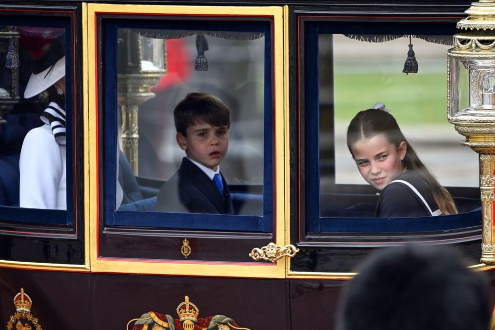 <p>Britanska kraljevska porodica danas je u centru pažnje na Ostrvu i ostatku sveta, a posebno deca koju nismo videli mesecima.</p>