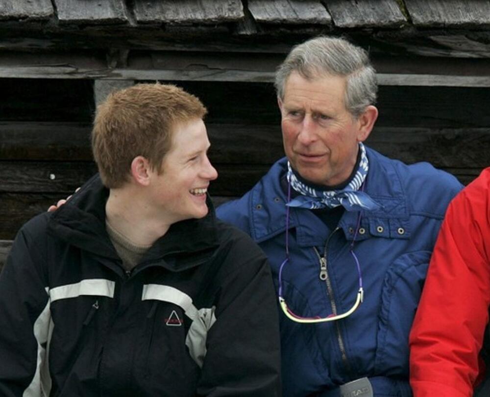 Hari i Čarls na skijanju 2005. godine
