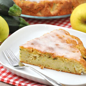 Najlepša starinska petrovdanska slatka pita: Sprema se sa jabukama ili tikvicama, recept sačuvan od zaborava