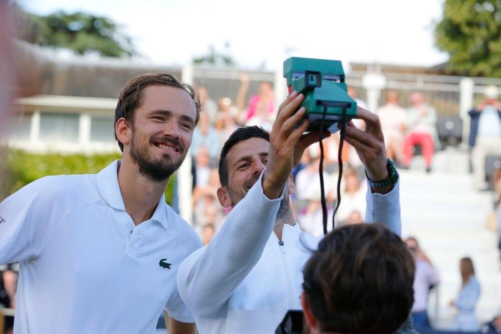 Danil Medvedev i Novak Đoković 