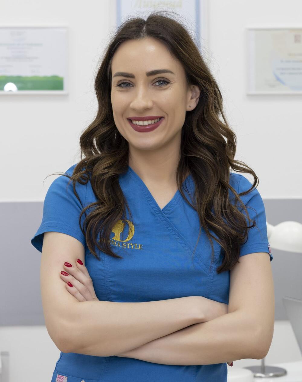 Dr Jovana Pešić, specijalistkinja dermatovenerologije