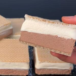 Sendvič-sladoled od 4 sastojka, za 5 minuta posla: Superkremasta torta s oblandom koju ćete praviti do oktobra